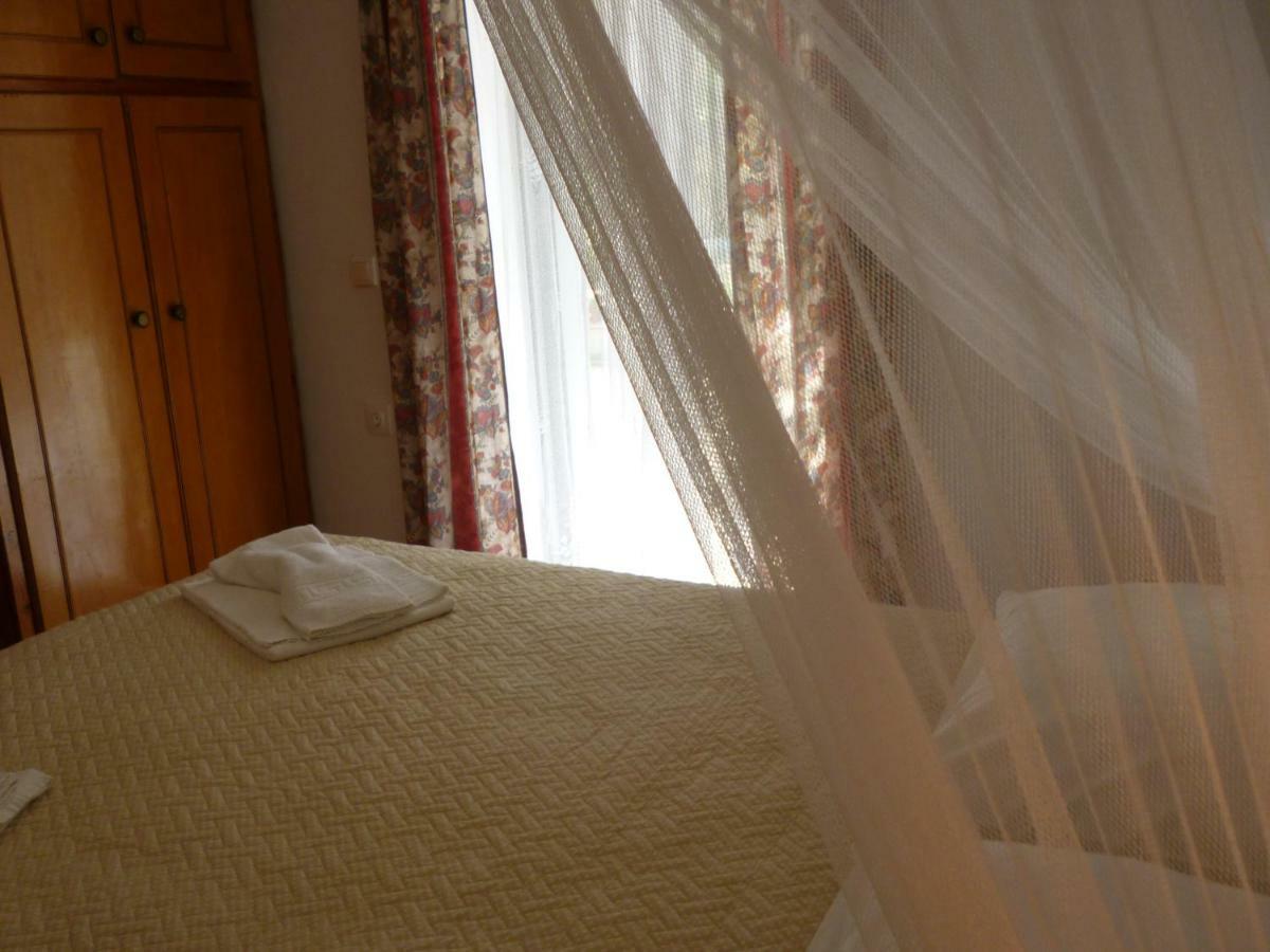Giannis Apartment Agios Georgios Pagon Exterior photo
